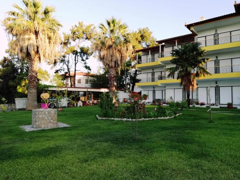 Villa Christina Sea Side A Hanioti Bagian luar foto