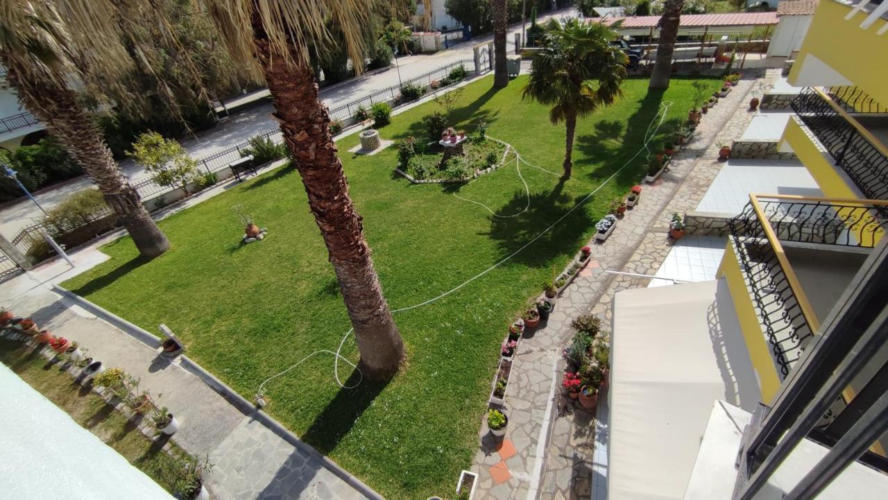 Villa Christina Sea Side A Hanioti Bagian luar foto