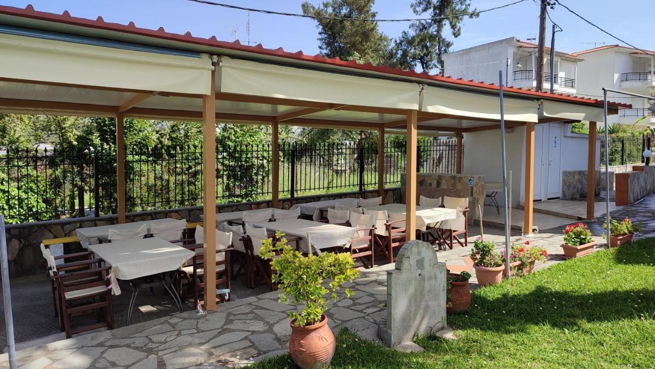Villa Christina Sea Side A Hanioti Bagian luar foto