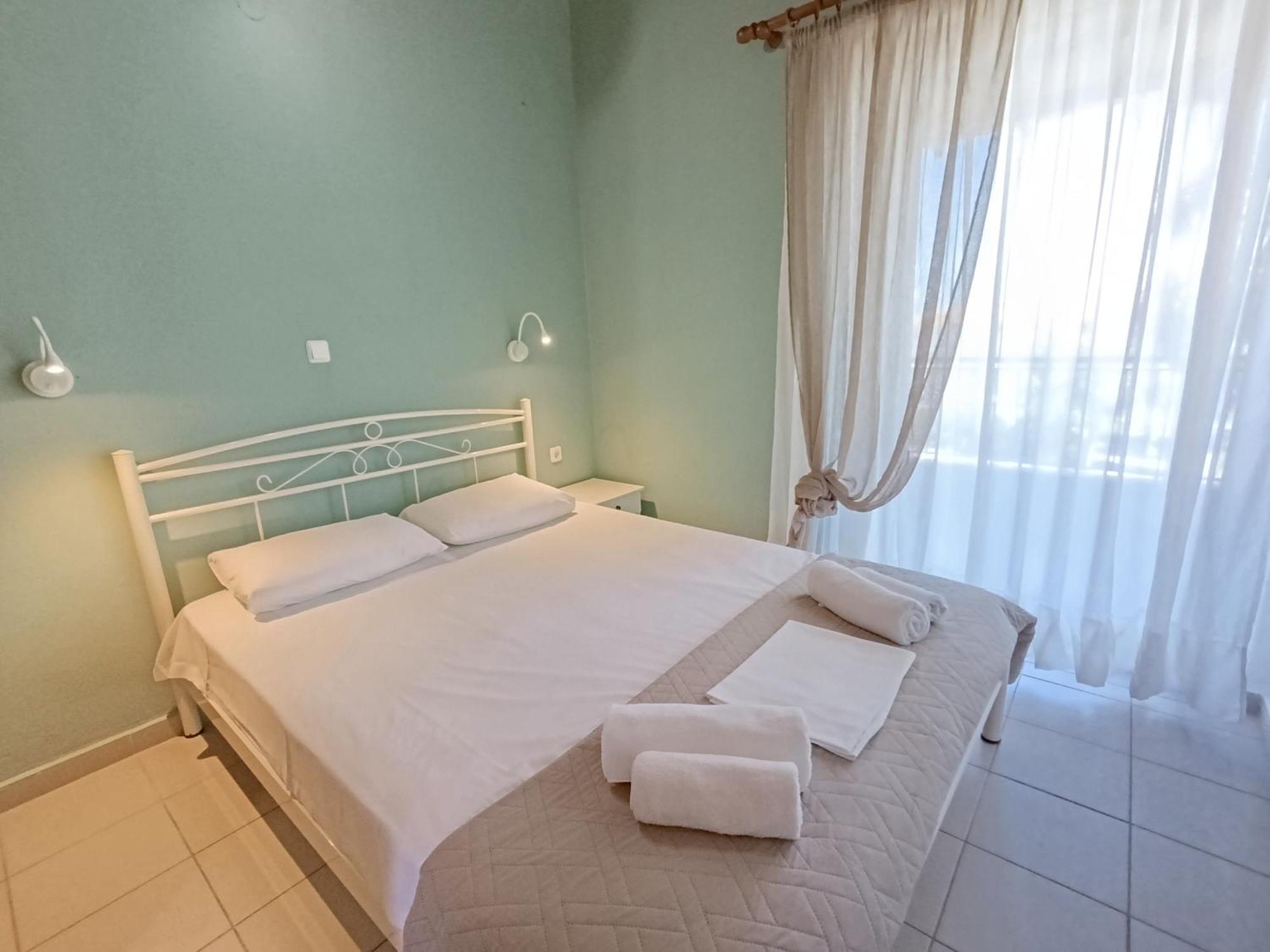 Villa Christina Sea Side A Hanioti Bagian luar foto